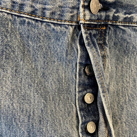 Levi's 501 Original Fit 100% Cotton Non-Stretch Button Fly Stone Wash 44" x 32" - Picture 4 of 5